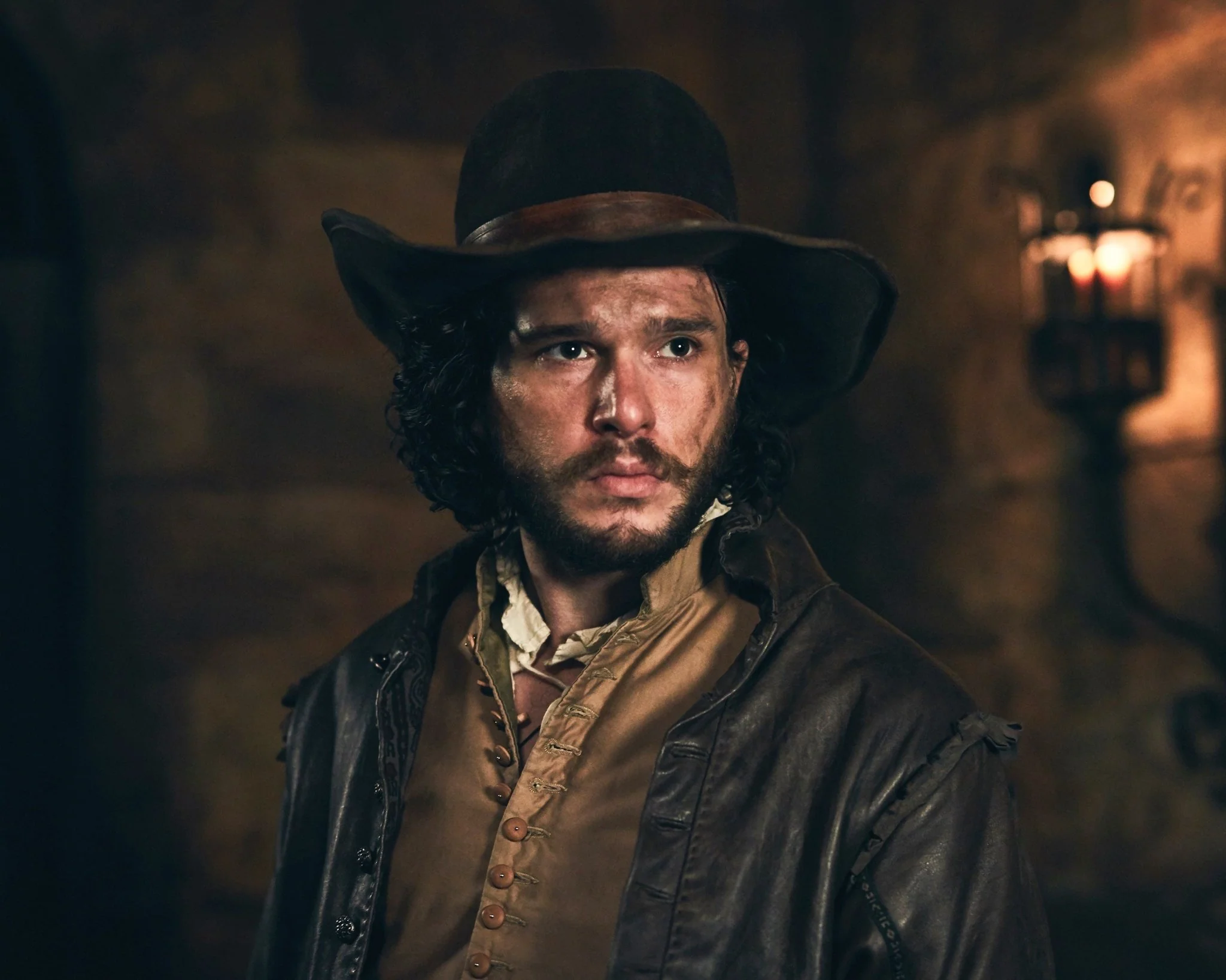 Kit Harington: Autograph Signing on Photos, May 11 - Image 30