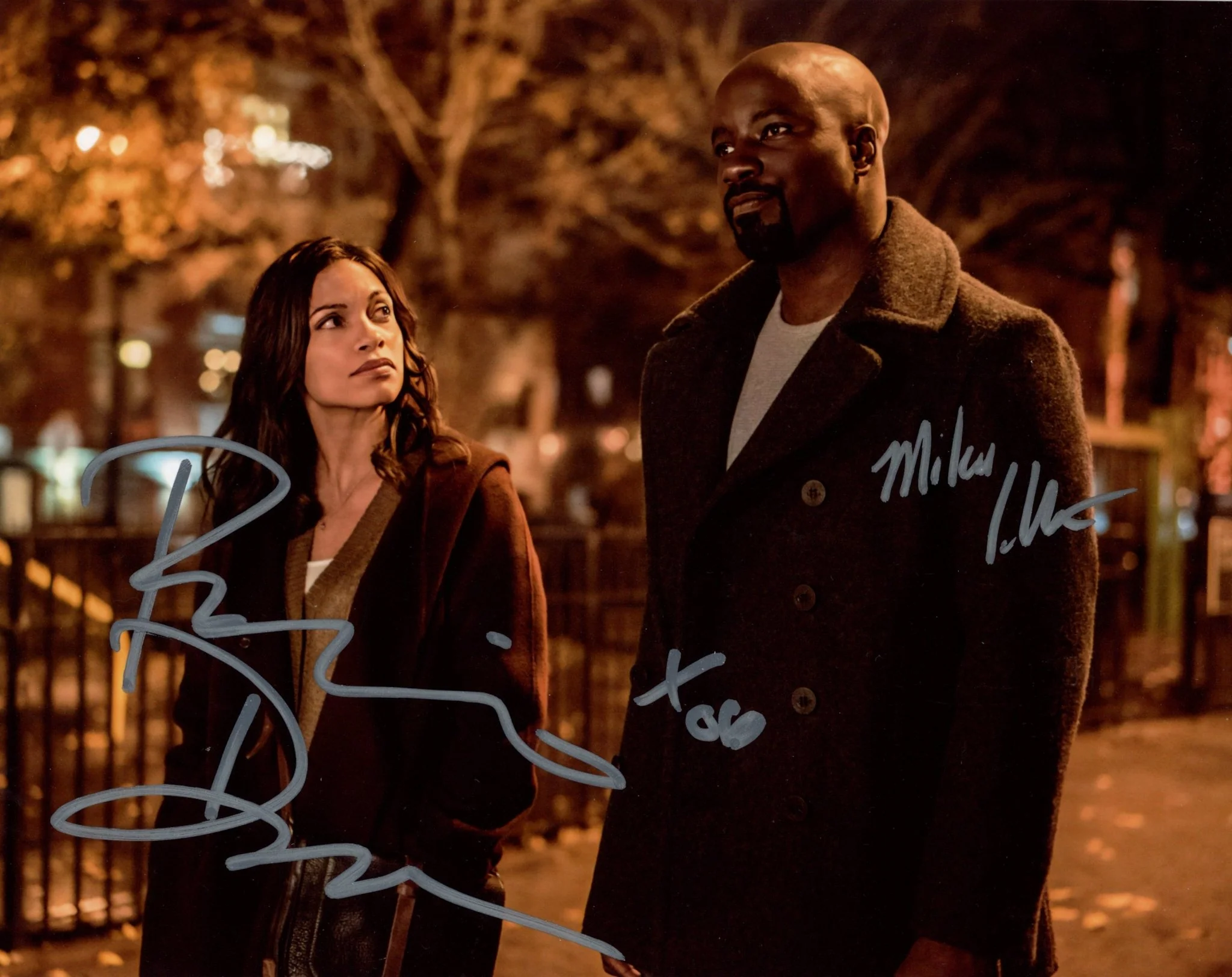 Marvel's Daredevil 8x10 Photo Signed Rosario Dawson, Mike Colter JSA Certified Autograph